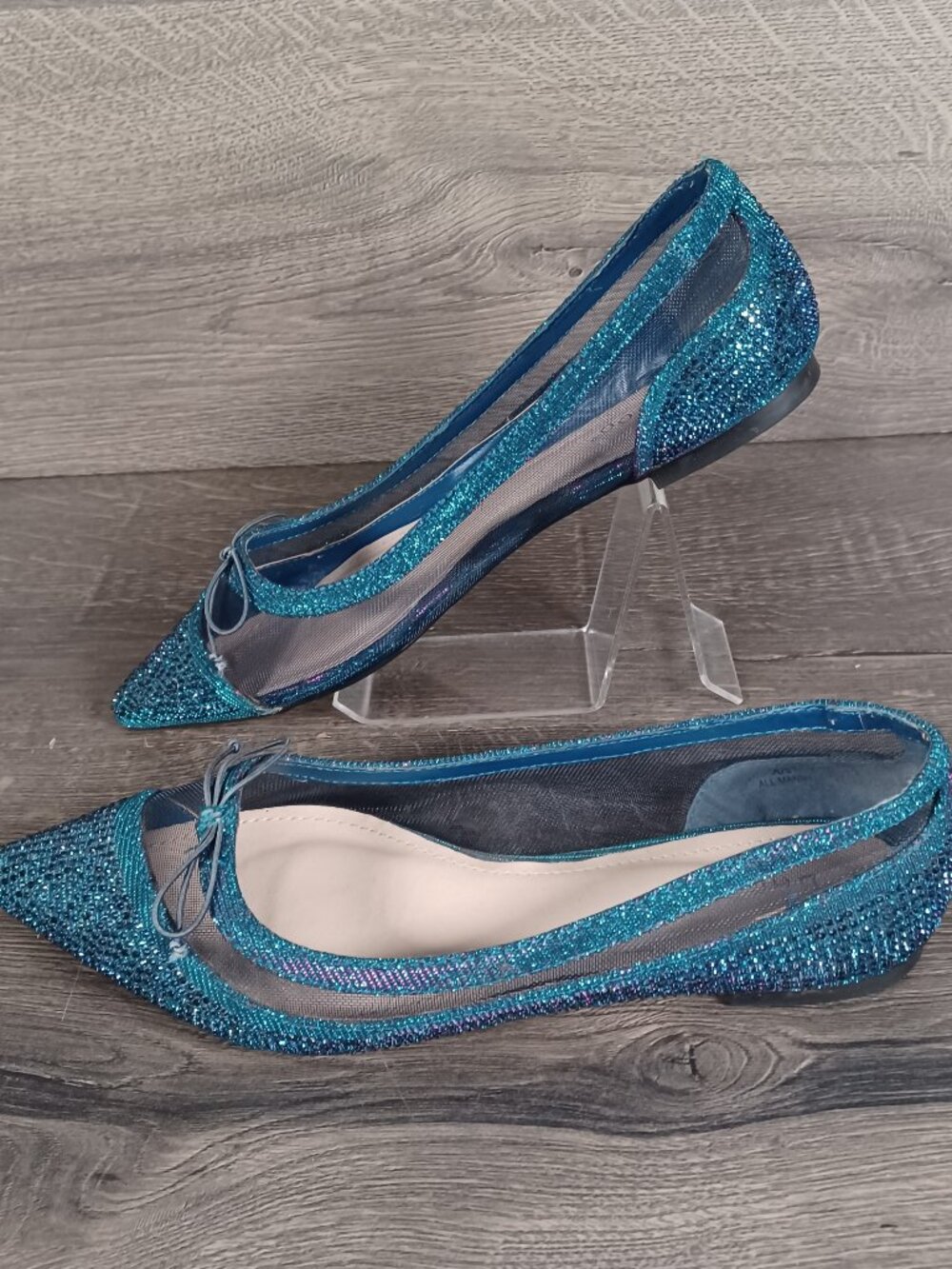 Bamboo Women's Size 6.5 Sparkly Blue Slip-On Pointed Toe Shoes